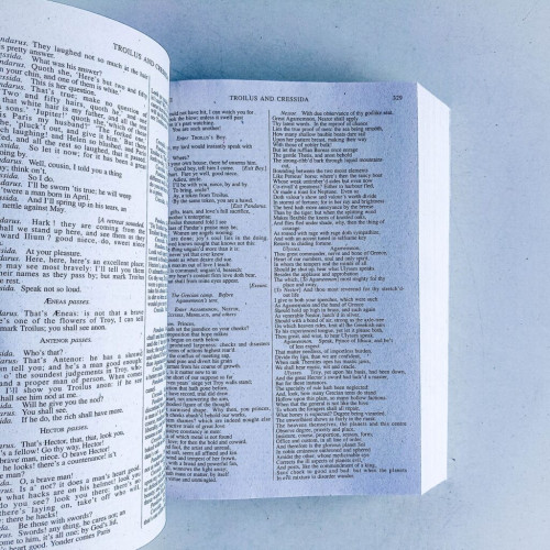 Shakespeare: The Complete Works Shakespeare: The Complete Works