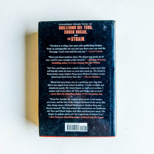The Strain: Book One of The Strain Trilogy (The Strain Trilogy, 1) The Strain: Book One of The Strain Trilogy (The Strain Trilogy, 1)