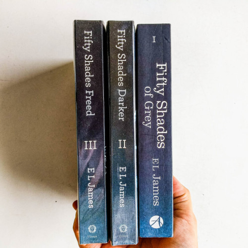 Fifty Shades of Grey (3 books) Fifty Shades of Grey (3 books)