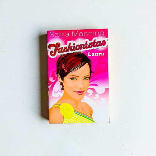 Laura: Bk. 1 (Fashionistas) Laura: Bk. 1 (Fashionistas)