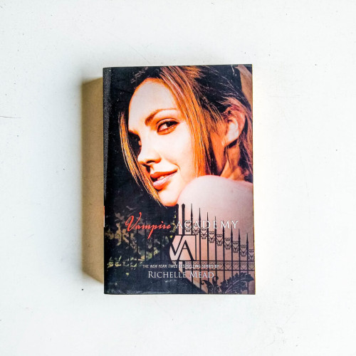 Vampire Academy (Vampire Academy, Book 1) Vampire Academy (Vampire Academy, Book 1)