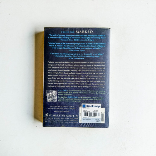 Betrayed (A House of Night) Betrayed (A House of Night)